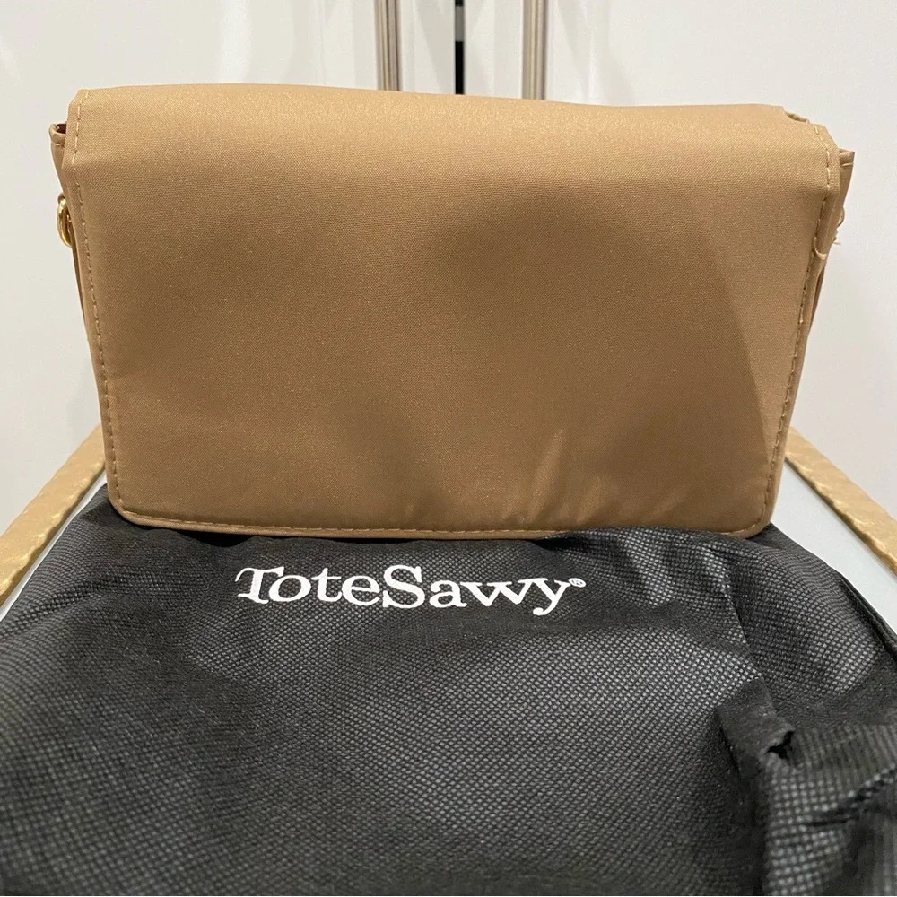ToteSavvy Change Kit Cross body bag